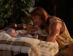 extant_HTLJ_4x15-YesVirginiaThereIsAHercules_03260