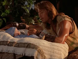 extant_HTLJ_4x15-YesVirginiaThereIsAHercules_03267