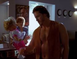 extant_HTLJ_4x15-YesVirginiaThereIsAHercules_03387