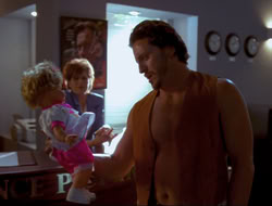 extant_HTLJ_4x15-YesVirginiaThereIsAHercules_03388