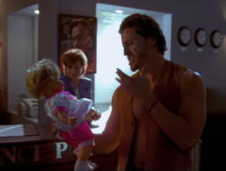 extant_HTLJ_4x15-YesVirginiaThereIsAHercules_03393