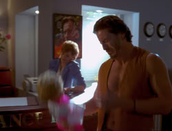 extant_HTLJ_4x15-YesVirginiaThereIsAHercules_03419