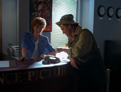 extant_HTLJ_4x15-YesVirginiaThereIsAHercules_03625