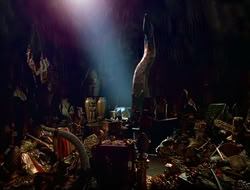 extant_HTLJ_4x15-YesVirginiaThereIsAHercules_04001