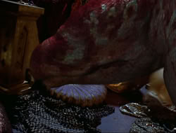 extant_HTLJ_4x15-YesVirginiaThereIsAHercules_04021