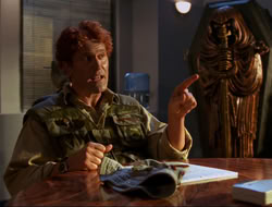 extant_HTLJ_4x15-YesVirginiaThereIsAHercules_04280