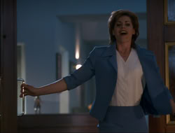 extant_HTLJ_4x15-YesVirginiaThereIsAHercules_04536