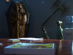 extant_HTLJ_4x15-YesVirginiaThereIsAHercules_04651