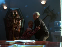 extant_HTLJ_4x15-YesVirginiaThereIsAHercules_04684