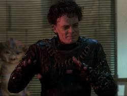 extant_HTLJ_4x15-YesVirginiaThereIsAHercules_04827