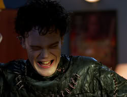 extant_HTLJ_4x15-YesVirginiaThereIsAHercules_04883