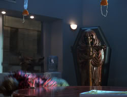extant_HTLJ_4x15-YesVirginiaThereIsAHercules_05044