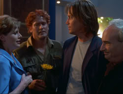 extant_HTLJ_4x15-YesVirginiaThereIsAHercules_05074