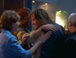 extant_HTLJ_4x15-YesVirginiaThereIsAHercules_05119
