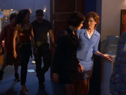 extant_HTLJ_4x15-YesVirginiaThereIsAHercules_05130