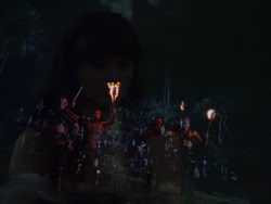 extant_XenaWarriorPrincess_1x01-SinsOfThePast_00077