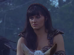 extant_XenaWarriorPrincess_1x01-SinsOfThePast_00101