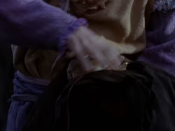 extant_XenaWarriorPrincess_1x01-SinsOfThePast_00148