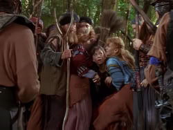 extant_XenaWarriorPrincess_1x01-SinsOfThePast_00236