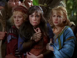 extant_XenaWarriorPrincess_1x01-SinsOfThePast_00251