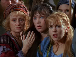 extant_XenaWarriorPrincess_1x01-SinsOfThePast_00302
