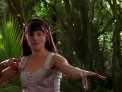 extant_XenaWarriorPrincess_1x01-SinsOfThePast_00305