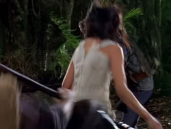 extant_XenaWarriorPrincess_1x01-SinsOfThePast_00319