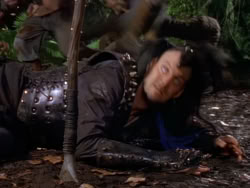 extant_XenaWarriorPrincess_1x01-SinsOfThePast_00358