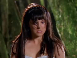 extant_XenaWarriorPrincess_1x01-SinsOfThePast_00384