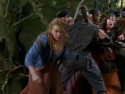 extant_XenaWarriorPrincess_1x01-SinsOfThePast_00395