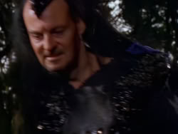 extant_XenaWarriorPrincess_1x01-SinsOfThePast_00408