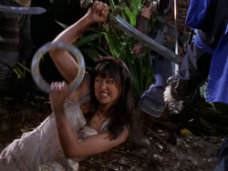 extant_XenaWarriorPrincess_1x01-SinsOfThePast_00423