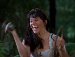extant_XenaWarriorPrincess_1x01-SinsOfThePast_00439