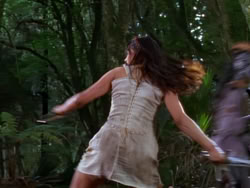 extant_XenaWarriorPrincess_1x01-SinsOfThePast_00453