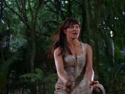 extant_XenaWarriorPrincess_1x01-SinsOfThePast_00465