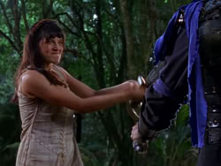 extant_XenaWarriorPrincess_1x01-SinsOfThePast_00472