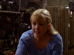 extant_XenaWarriorPrincess_1x01-SinsOfThePast_00594