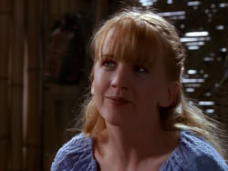 extant_XenaWarriorPrincess_1x01-SinsOfThePast_00687