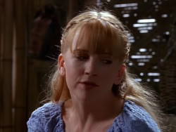 extant_XenaWarriorPrincess_1x01-SinsOfThePast_00694