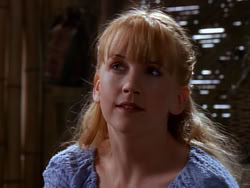 extant_XenaWarriorPrincess_1x01-SinsOfThePast_00697