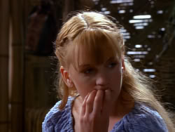 extant_XenaWarriorPrincess_1x01-SinsOfThePast_00729