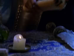extant_XenaWarriorPrincess_1x01-SinsOfThePast_00837