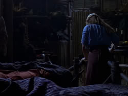 extant_XenaWarriorPrincess_1x01-SinsOfThePast_01115