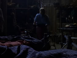 extant_XenaWarriorPrincess_1x01-SinsOfThePast_01123