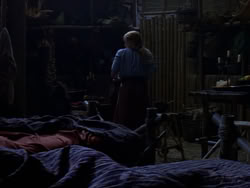 extant_XenaWarriorPrincess_1x01-SinsOfThePast_01125