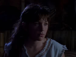extant_XenaWarriorPrincess_1x01-SinsOfThePast_01136