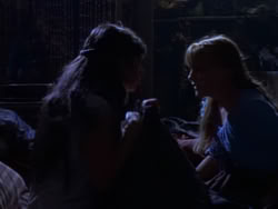 extant_XenaWarriorPrincess_1x01-SinsOfThePast_01149