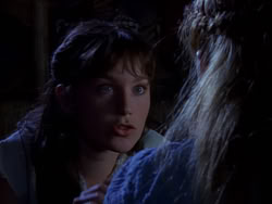 extant_XenaWarriorPrincess_1x01-SinsOfThePast_01159