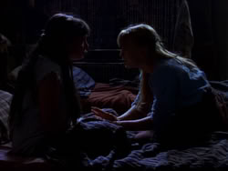 extant_XenaWarriorPrincess_1x01-SinsOfThePast_01175
