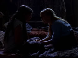 extant_XenaWarriorPrincess_1x01-SinsOfThePast_01181
